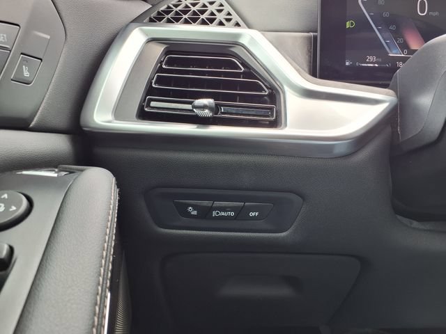 Used 2024 BMW X5 xDrive40i AWD/4WD image 31