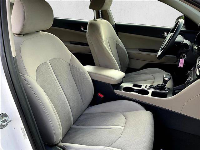 Used 2016 Kia Optima LX FWD image 9