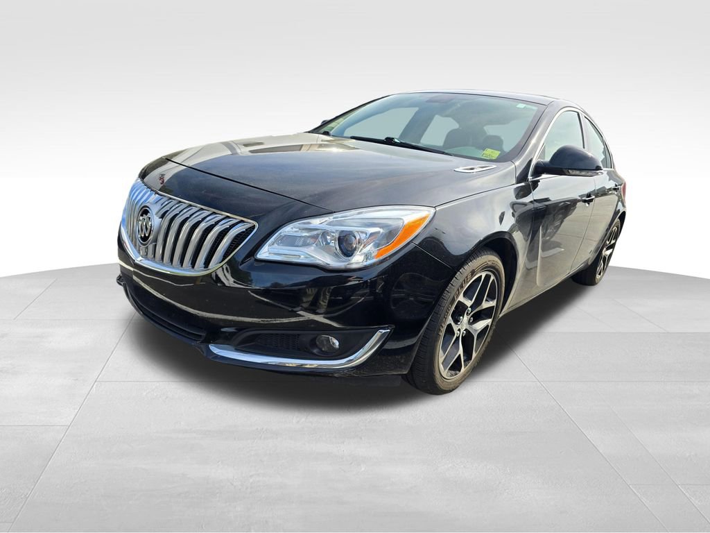 Used 2017 Buick Regal Sport Touring image 4