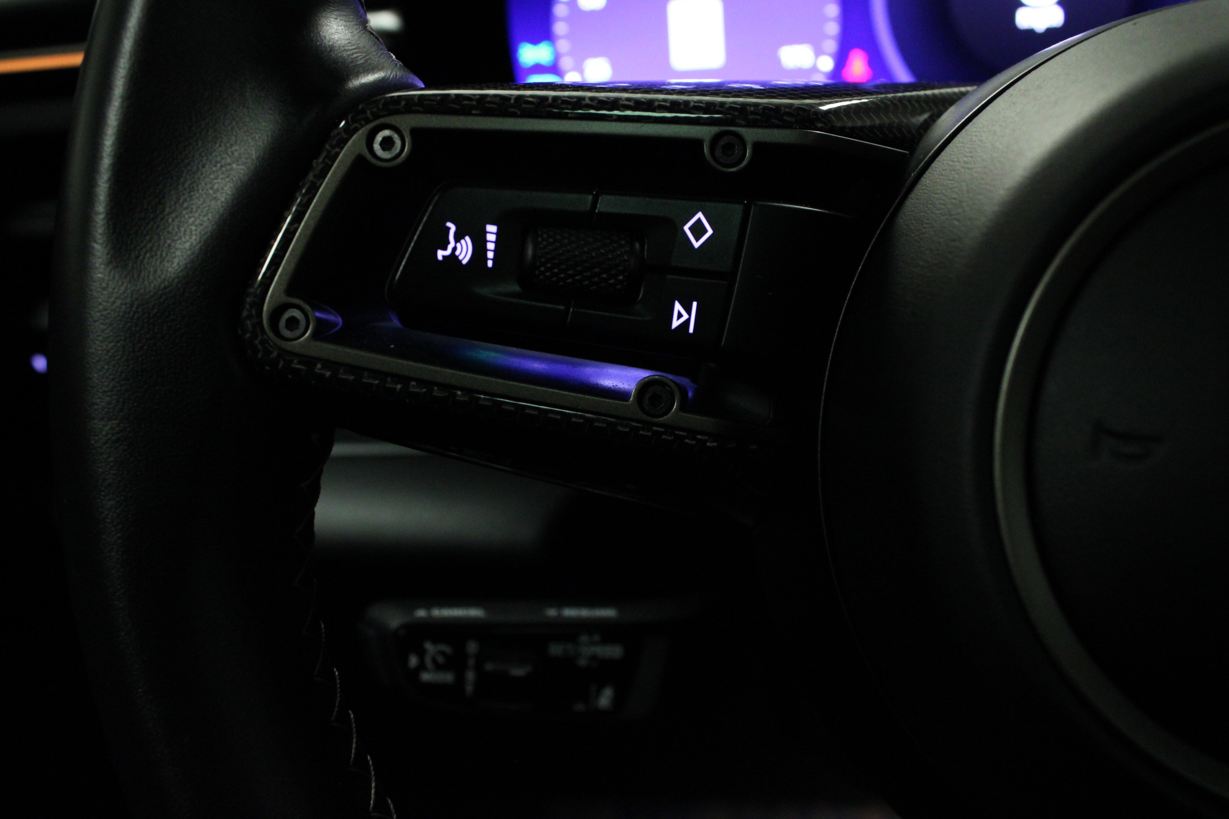 Used 2024 Porsche Macan Turbo Electric image 20