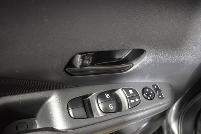 Used 2021 Nissan Kicks S FWD image 8