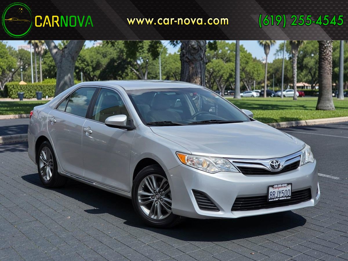 Used 2014 Toyota Camry LE FWD image 1