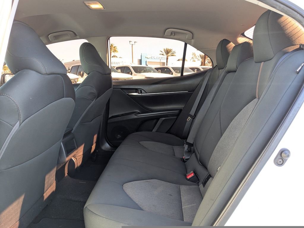 Used 2020 Toyota Camry LE image 13