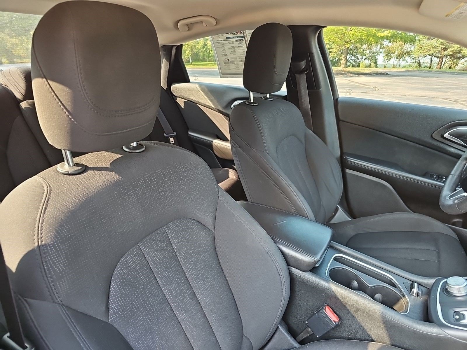 Used 2015 Chrysler 200 Limited FWD image 13