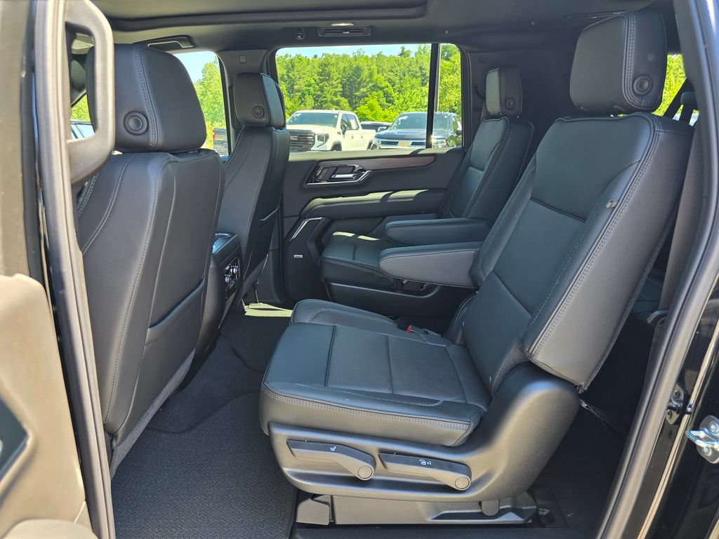 New 2026 GMC Yukon XL Denali w/ Sun & Power Step Package AWD/4WD image 11