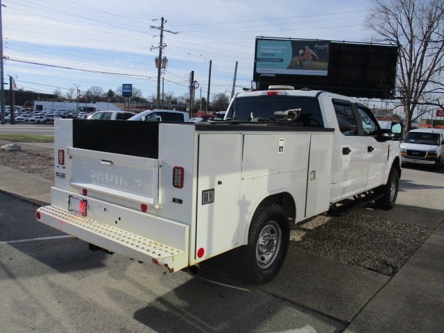 Used 2021 Ford F250 XL w/ Power Equipment Group image 4
