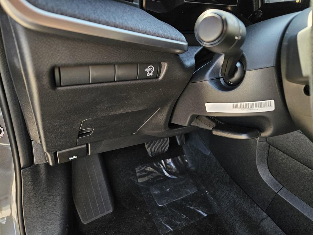 New 2026 Nissan Kicks SV image 14