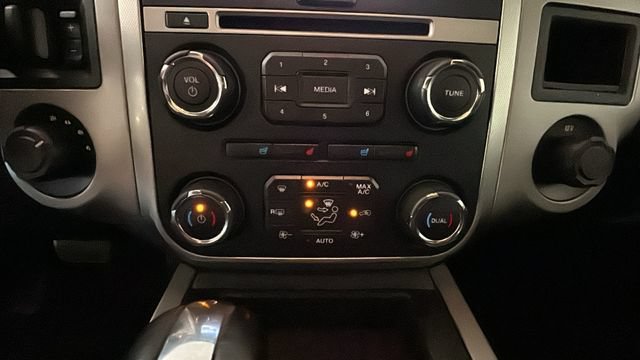 Used 2017 Ford Expedition EL Limited w/ Equipment Group 301A AWD/4WD image 22