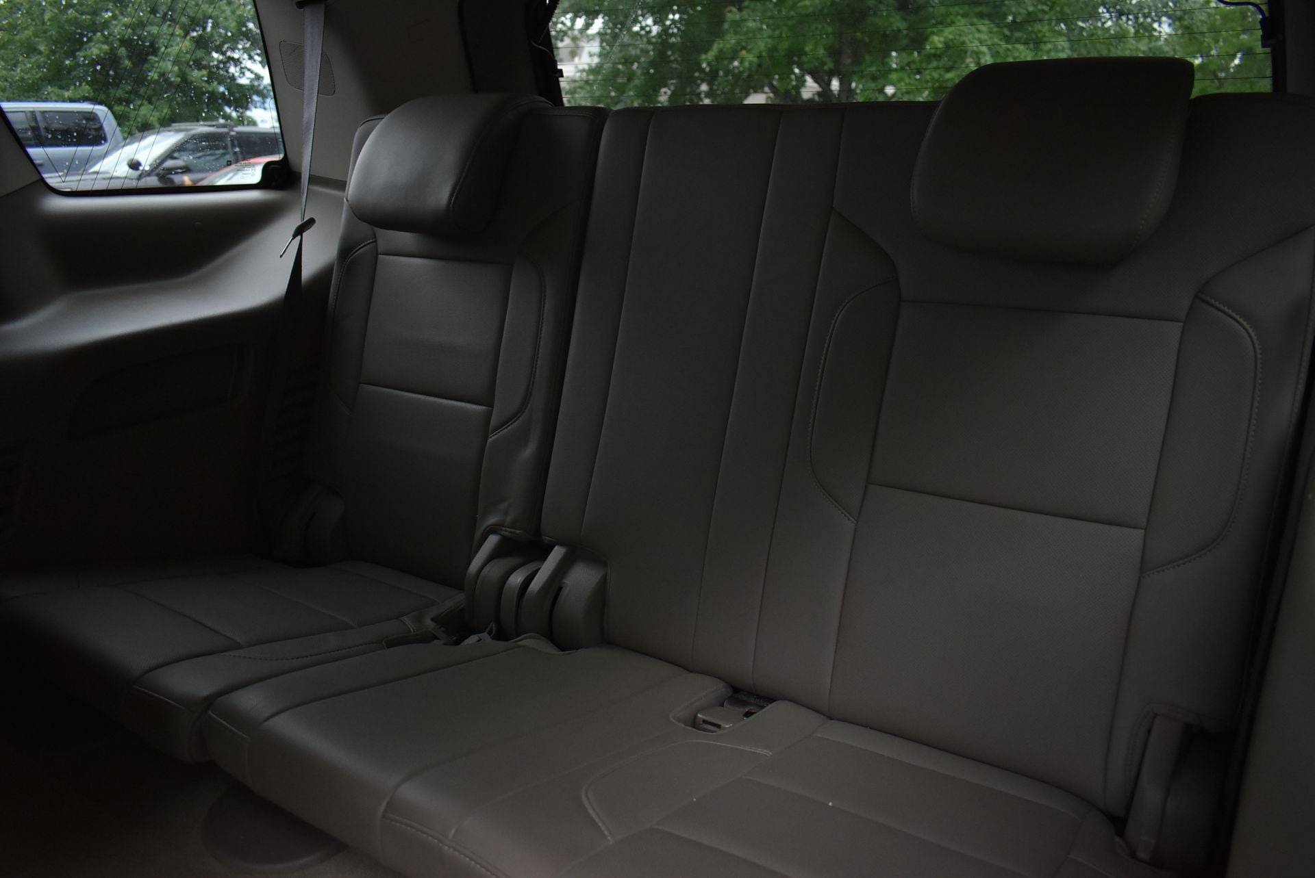 Used 2017 Chevrolet Tahoe Premier AWD/4WD image 19