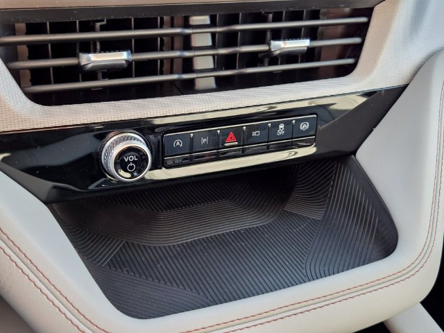 New 2026 Ford Explorer Active w/ Active Comfort Package AWD/4WD image 14