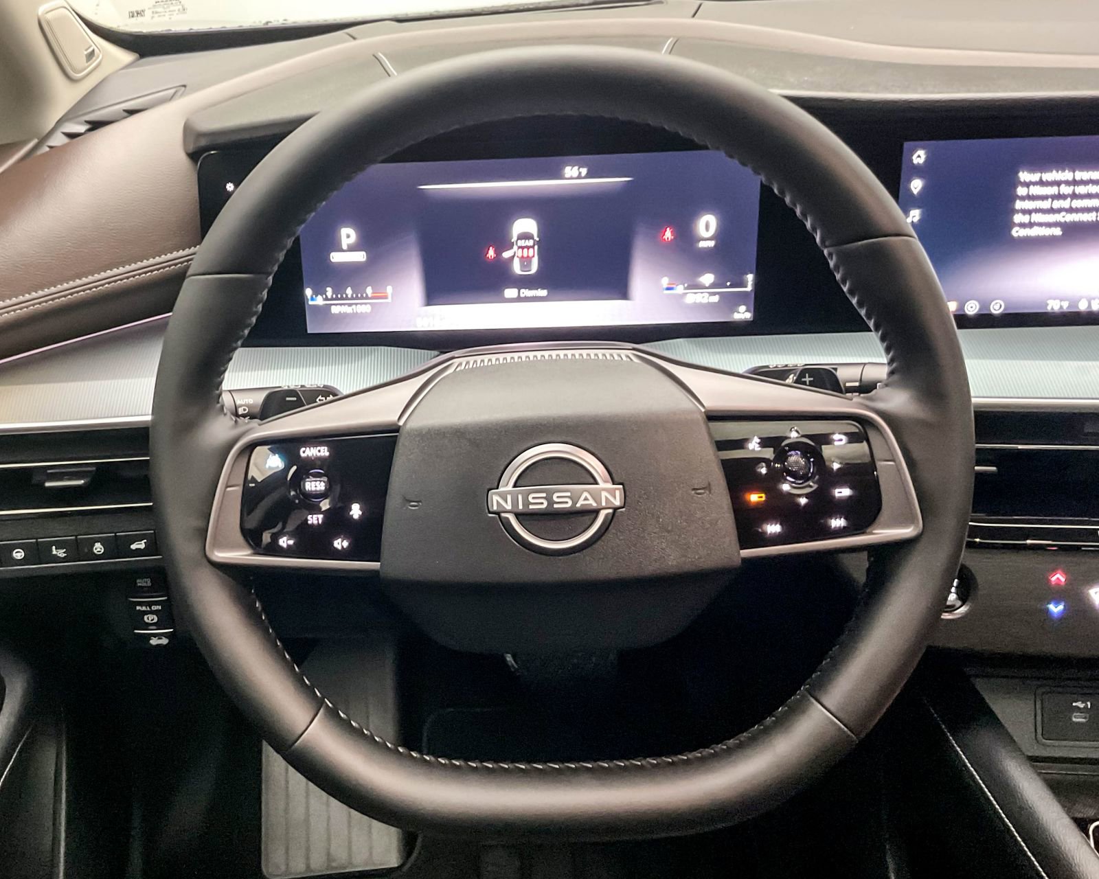 Used 2025 Nissan Murano Platinum w/ Cargo Package image 12