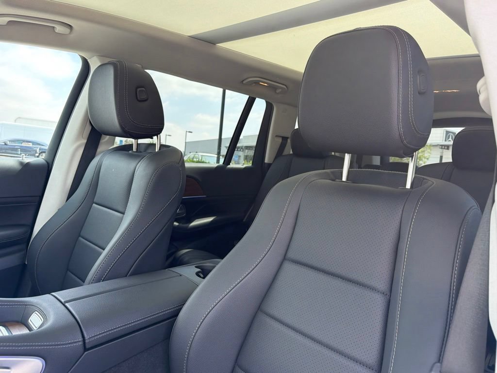 Certified 2026 Mercedes-Benz GLS 450 4MATIC image 22