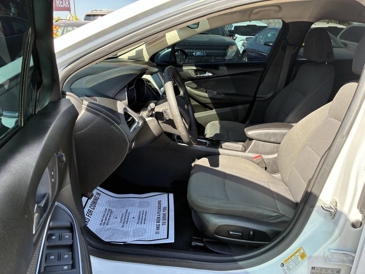 Used 2018 Chevrolet Cruze LT w/ LT Fleet Convenience Package image 3