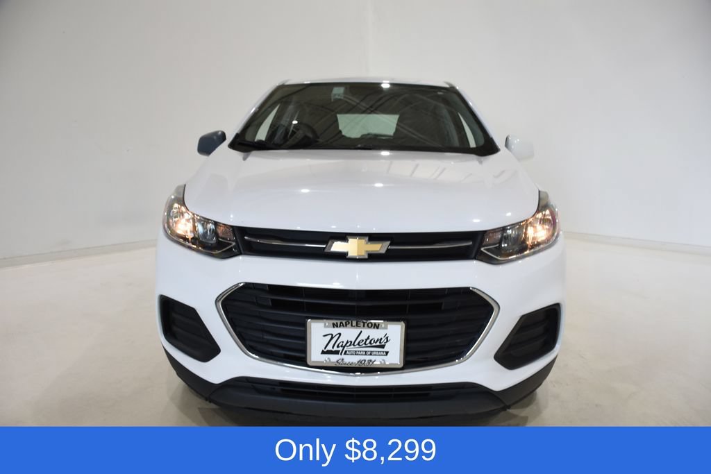 Used 2020 Chevrolet Trax LS FWD image 2