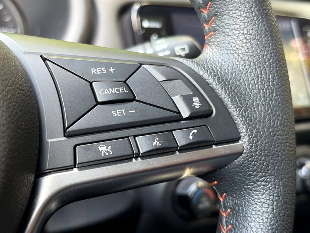 Certified 2024 Nissan Kicks SR FWD image 13