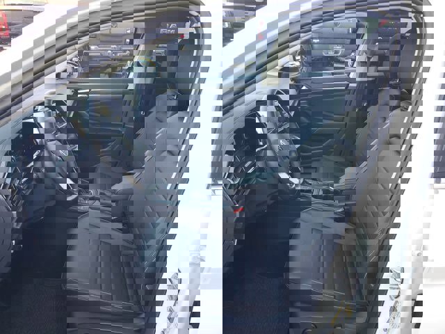 Used 2023 Volkswagen Jetta SE w/ Panoramic Sunroof Package image 22