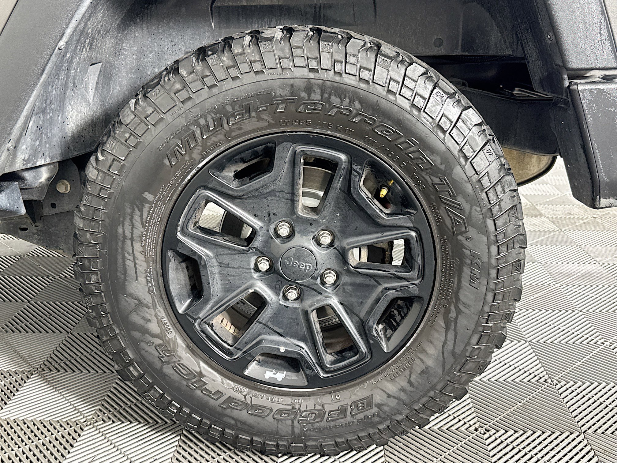 Used 2018 Jeep Wrangler Sport image 31