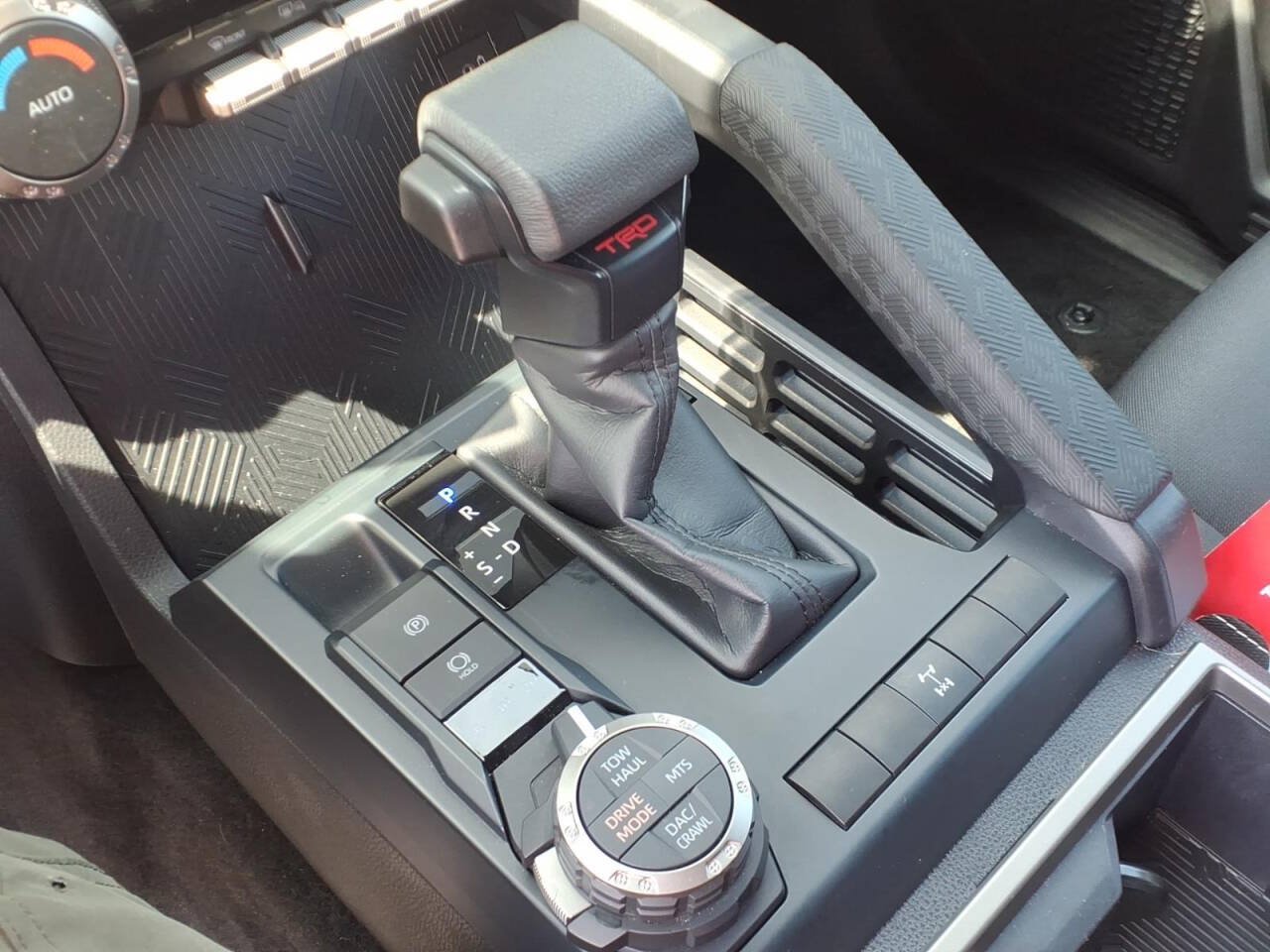 Used 2024 Toyota Tacoma TRD Off-Road AWD/4WD image 19
