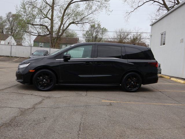 Used 2023 Honda Odyssey Sport image 5