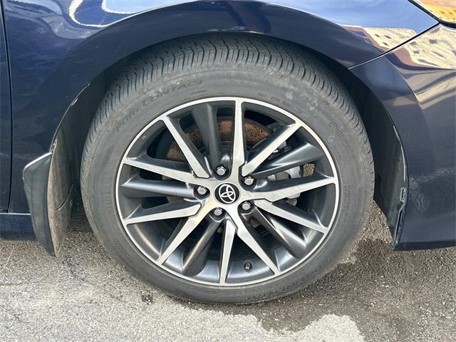 Used 2022 Toyota Camry XLE image 10