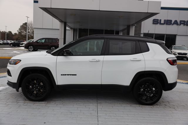 Used 2023 Jeep Compass Altitude w/ Sun and Sound Group image 2