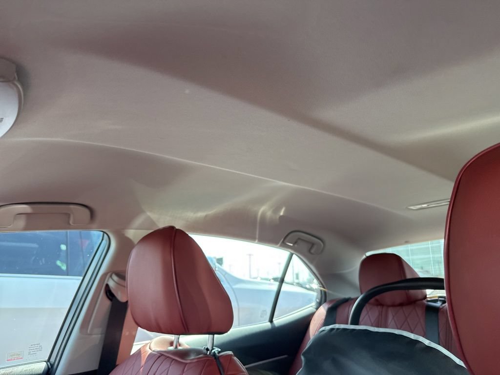 Used 2018 Toyota Camry XSE FWD image 12