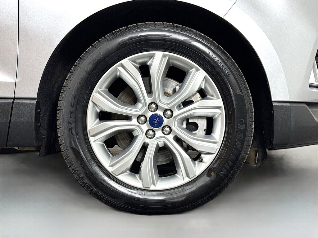 Used 2022 Ford Edge Titanium image 40