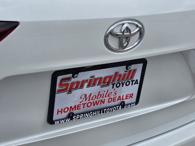 Used 2025 Toyota Highlander XLE FWD image 32