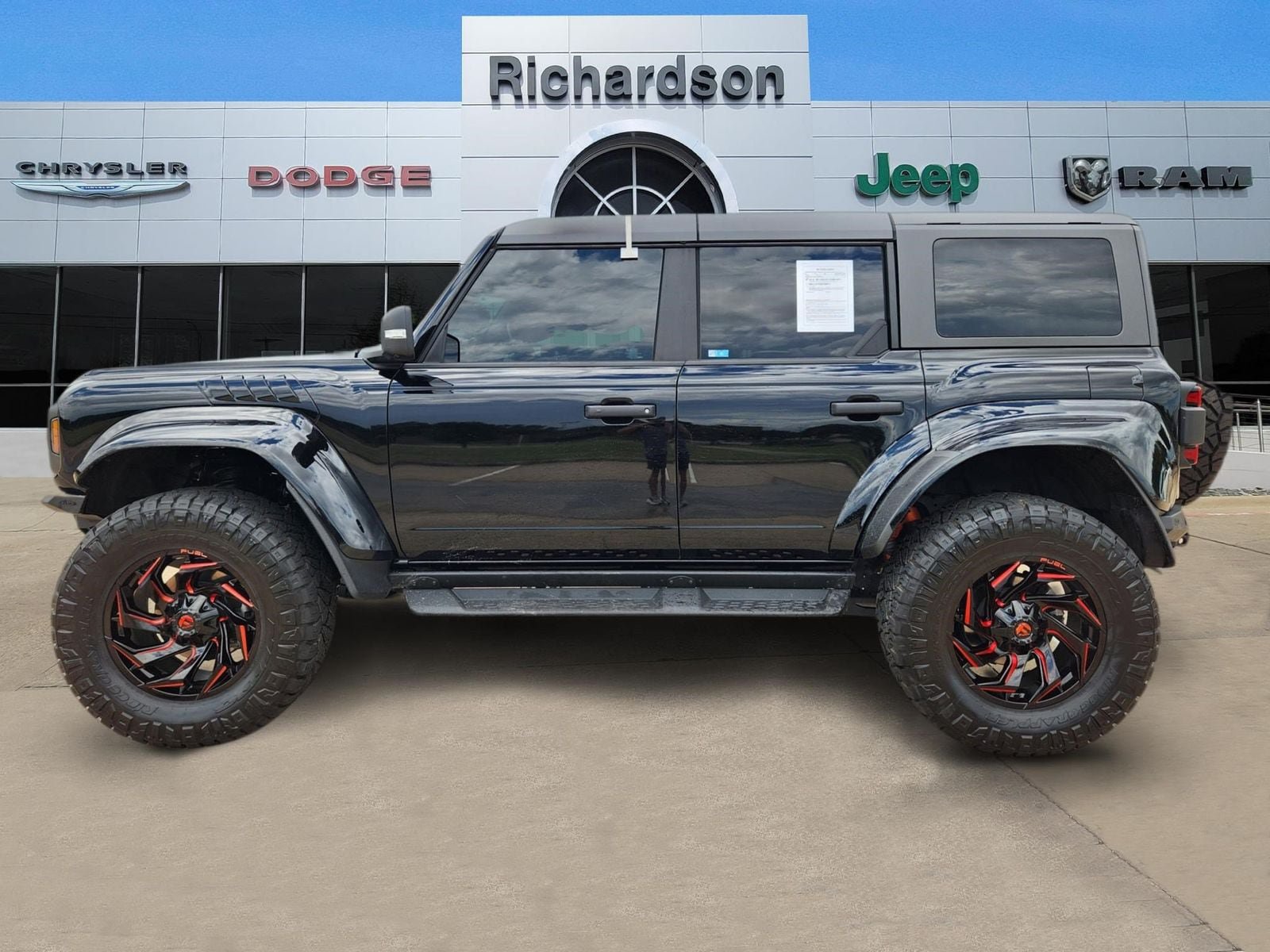 Used 2024 Ford Bronco Raptor AWD/4WD image 3