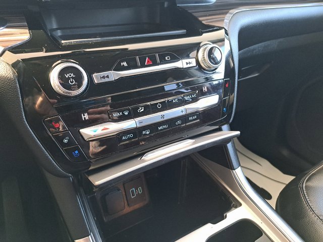 Certified 2021 Ford Explorer Limited w/ Equipment Group 301A image 12