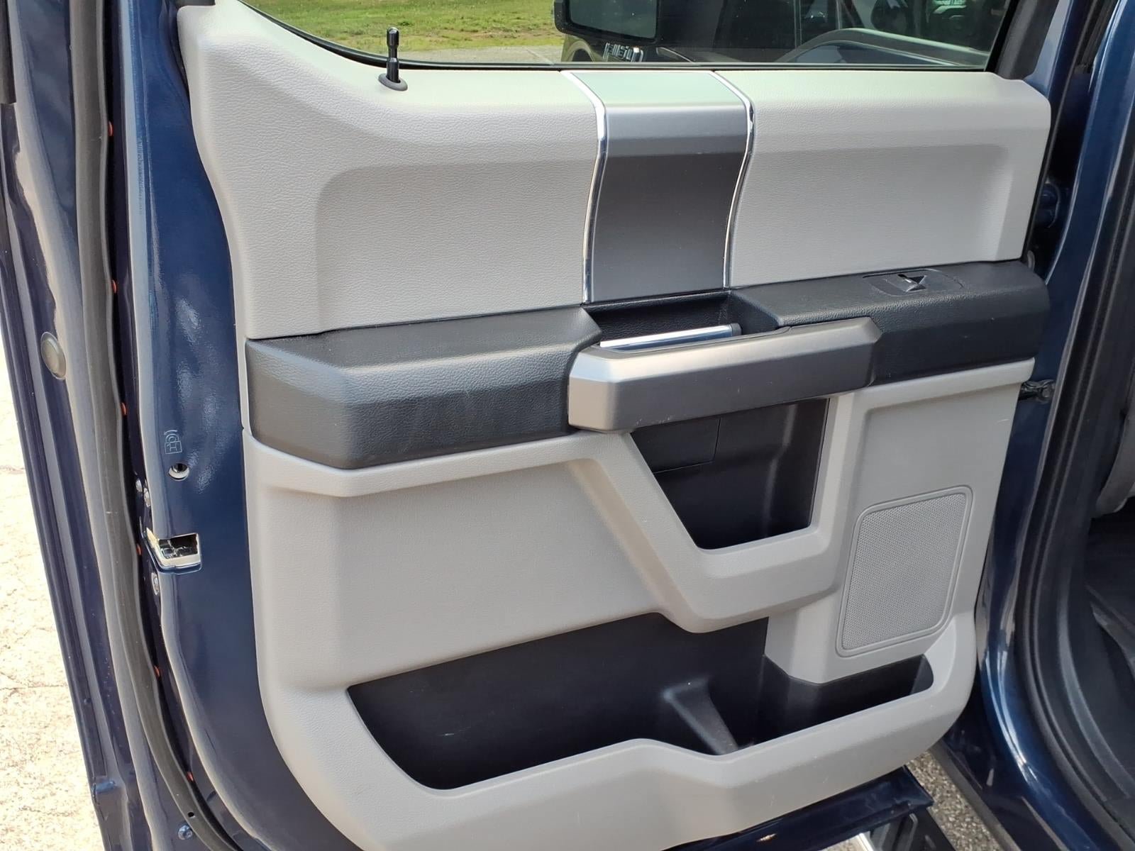 Used 2020 Ford F150 XLT w/ Equipment Group 302A Luxury AWD/4WD image 6