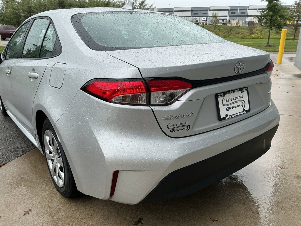 Used 2025 Toyota Corolla LE FWD image 8
