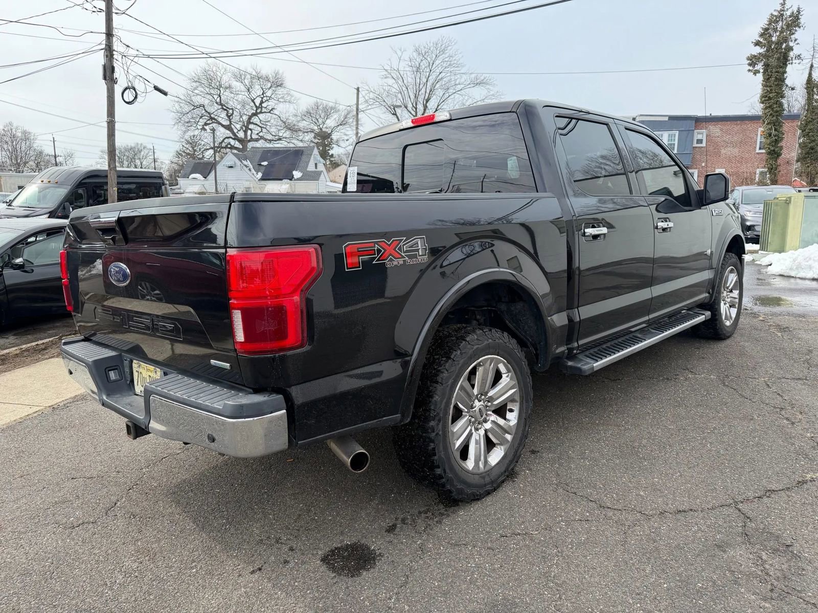 Used 2018 Ford F150 Lariat w/ Equipment Group 502A Luxury image 16