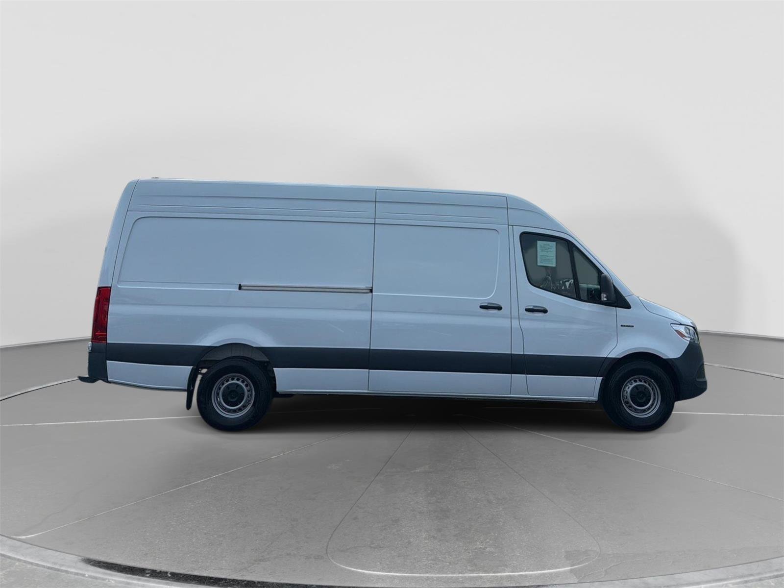 Used 2024 Mercedes-Benz eSprinter 170 Cargo image 6