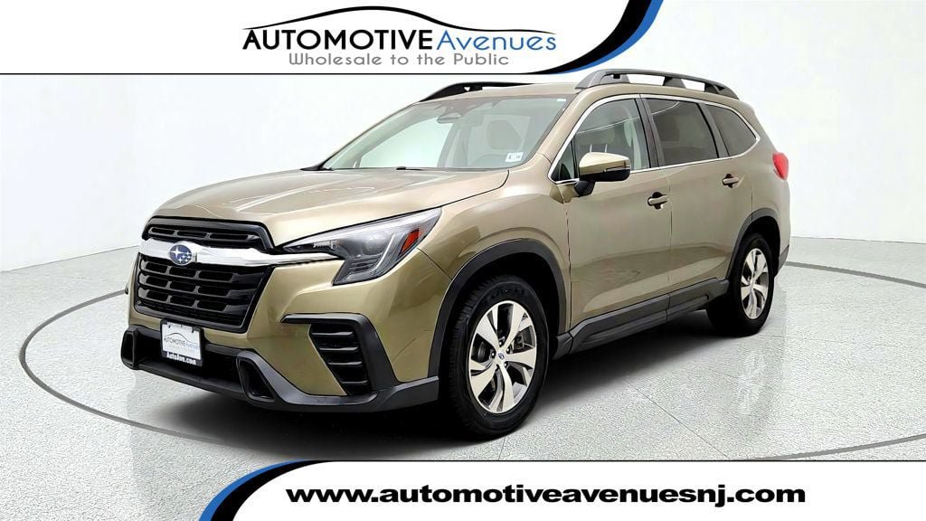 Used 2023 Subaru Ascent Premium w/ Convenience Package