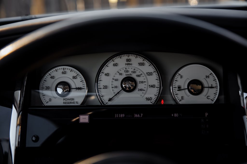 Used 2014 Rolls-Royce Ghost image 23