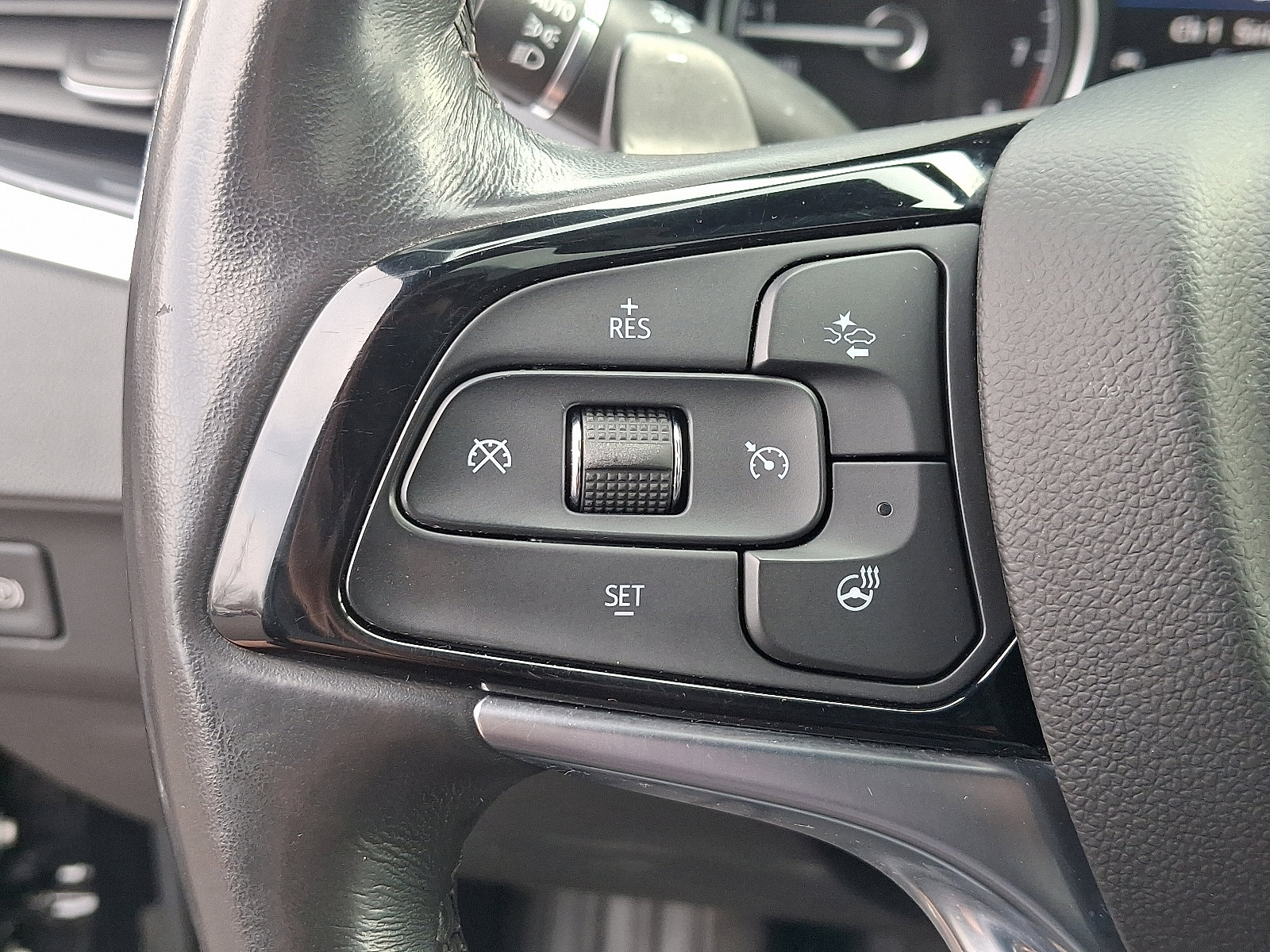 Used 2023 Buick Enclave Essence w/ Experience Buick Package image 23