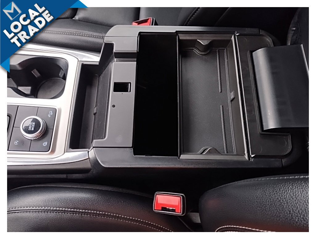 Used 2020 Ford Explorer XLT w/ Equipment Group 202A AWD/4WD image 22