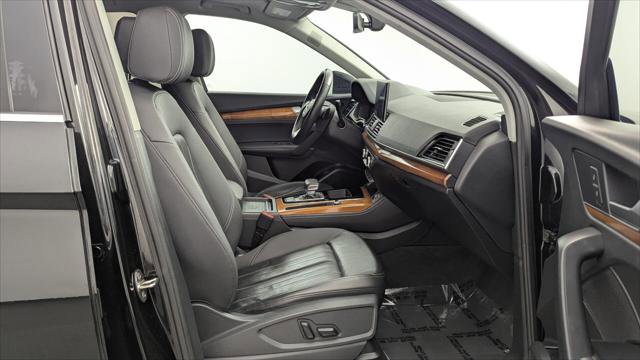 Used 2021 Audi Q5 e Premium Plus w/ Premium Plus Package image 21