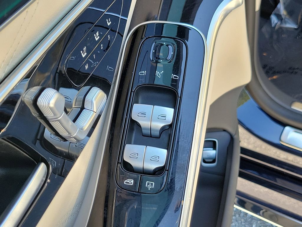 Used 2024 Mercedes-Benz S 63 AMG S image 21