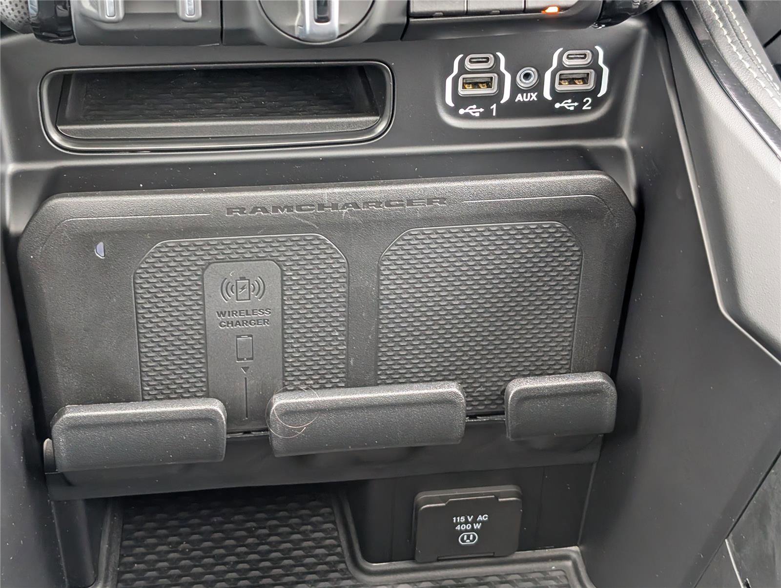 Used 2024 RAM 3500 Limited image 32