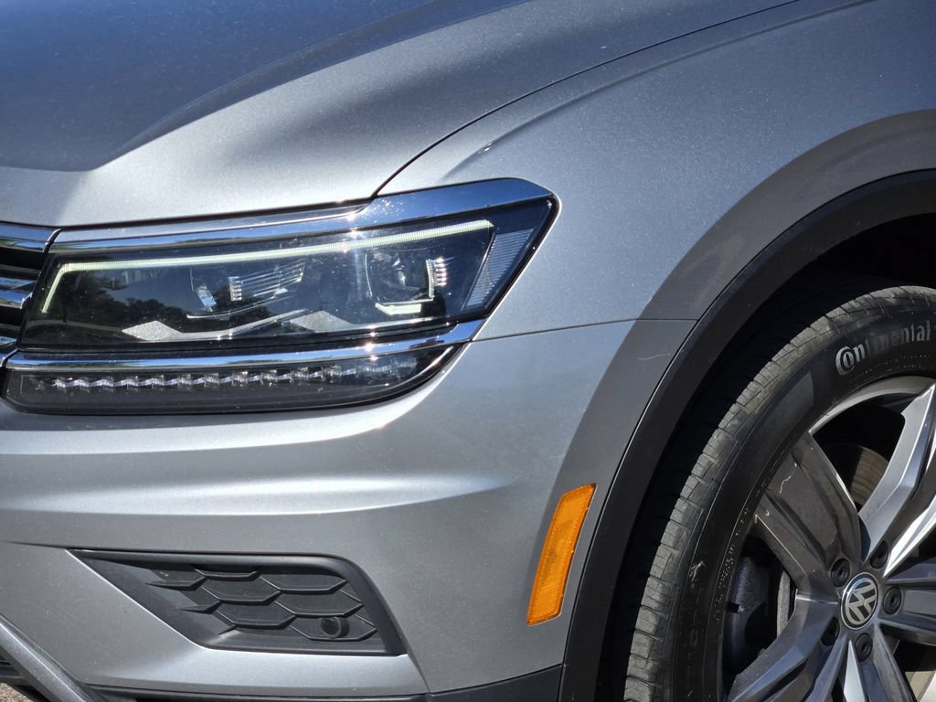 Used 2019 Volkswagen Tiguan SEL Premium w/ 3rd Row Seat Package AWD/4WD image 8