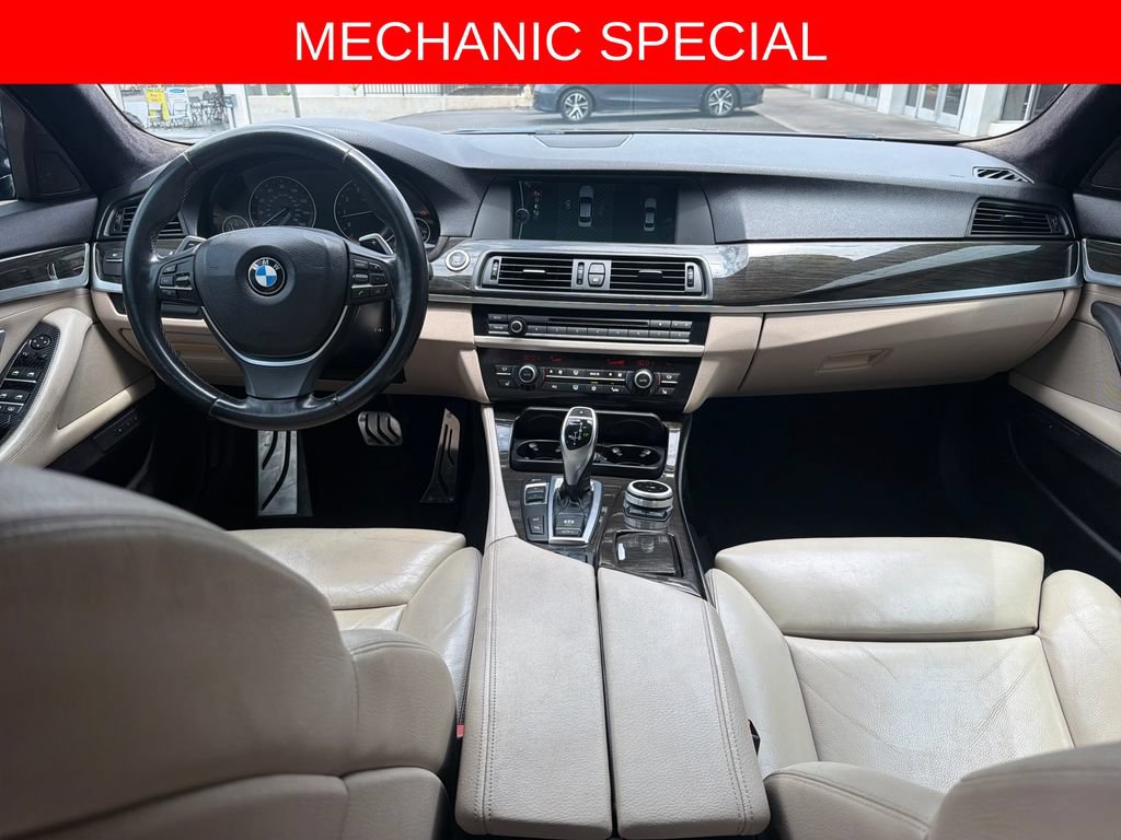 Used 2011 BMW 550i Sedan RWD image 15