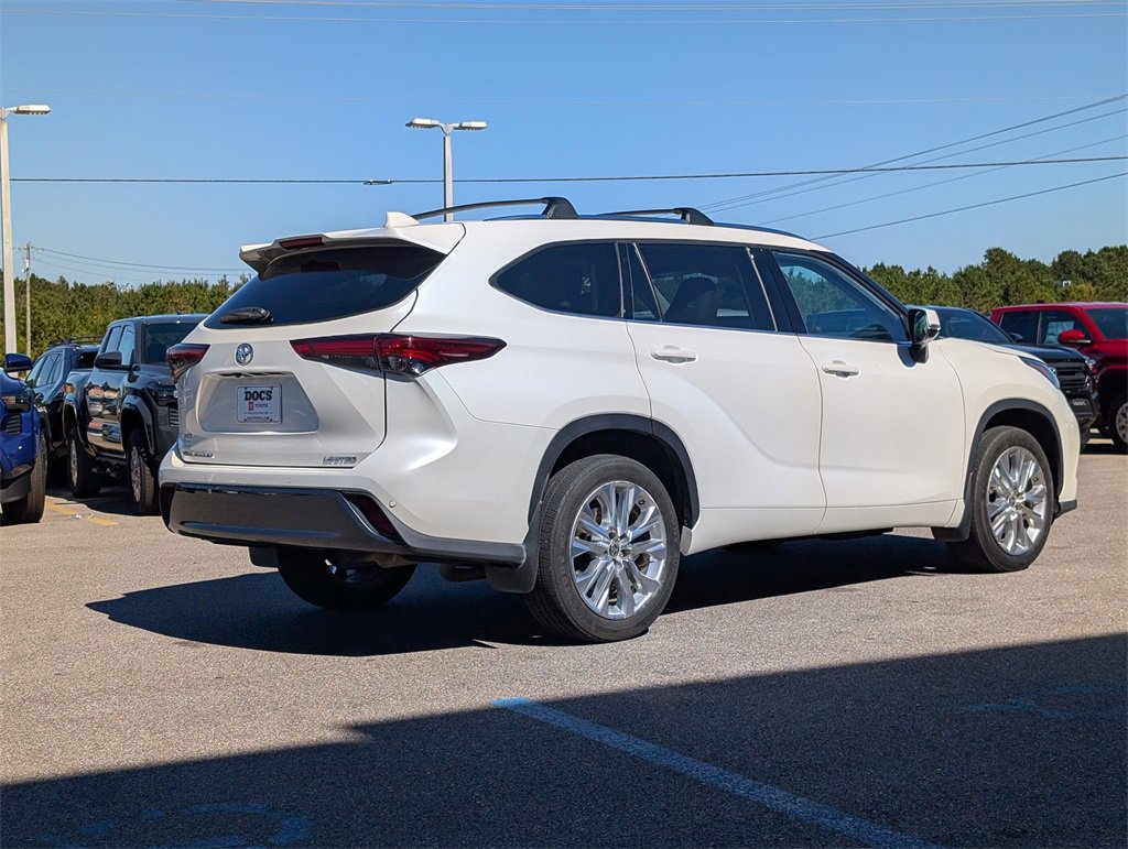 Used 2020 Toyota Highlander Limited image 5