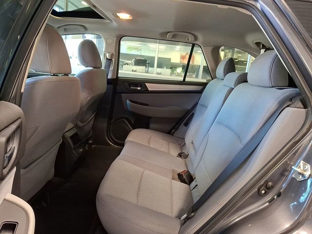 Used 2018 Subaru Outback 2.5i Premium AWD/4WD image 10