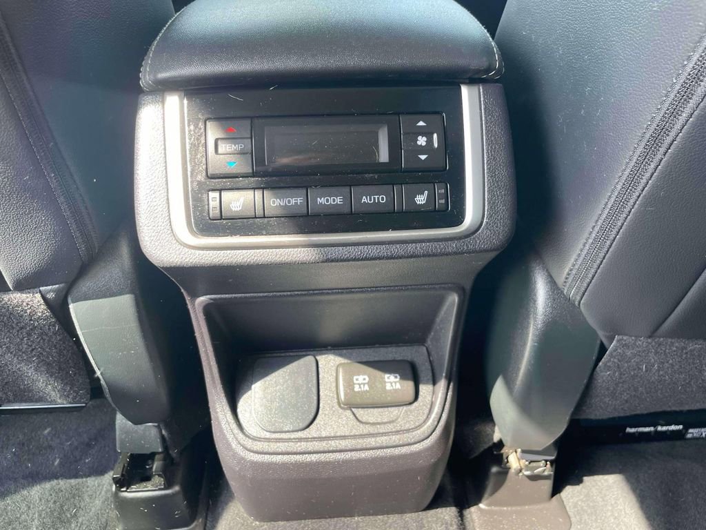 Used 2022 Subaru Ascent Limited w/ Technology Package image 11
