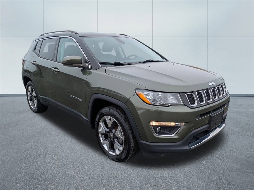 Used 2018 Jeep Compass Limited image 1