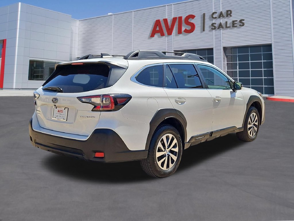 Used 2025 Subaru Outback Premium AWD/4WD image 6