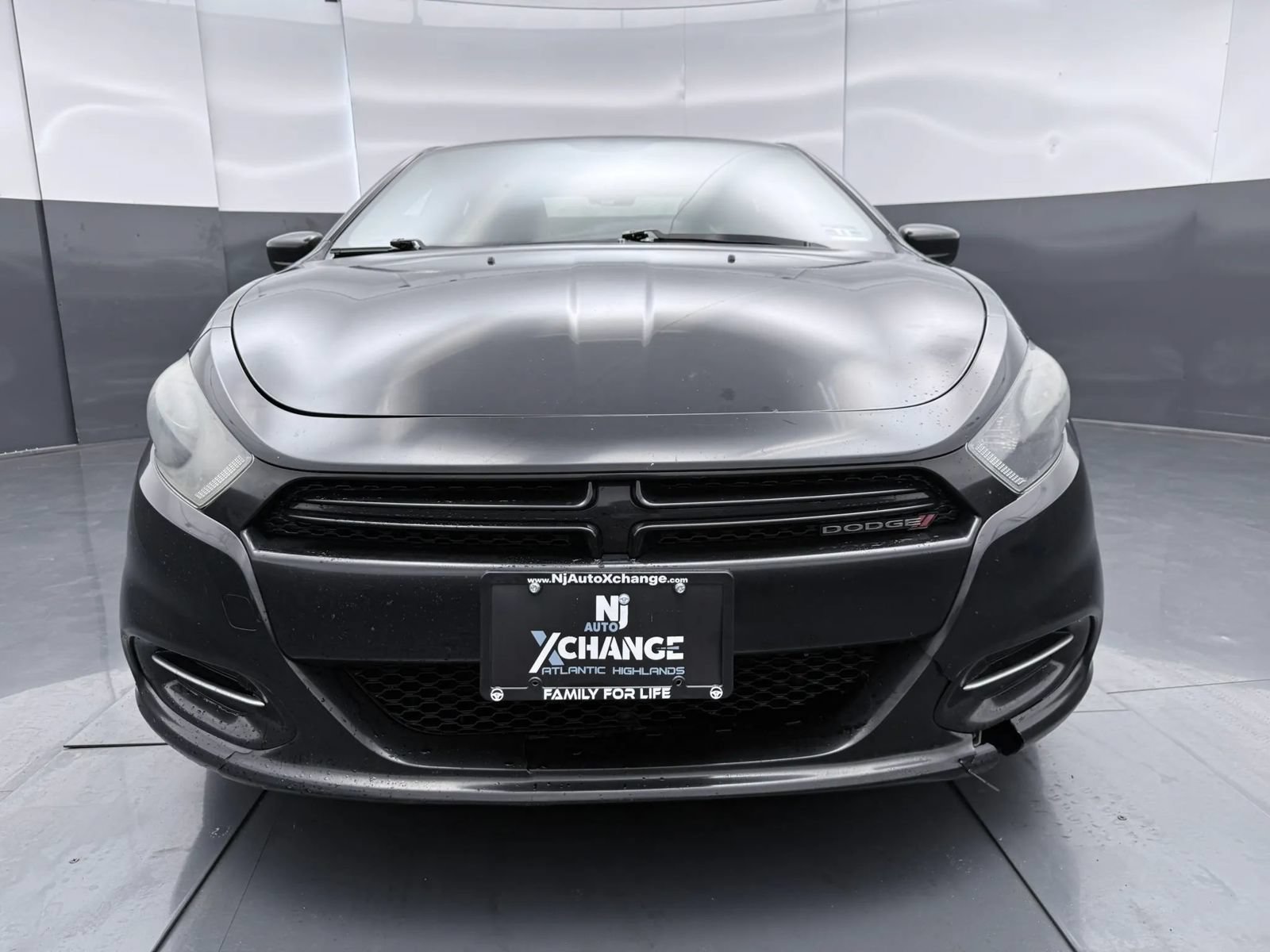 Used 2014 Dodge Dart SXT w/ Sun/Sound Group FWD image 2