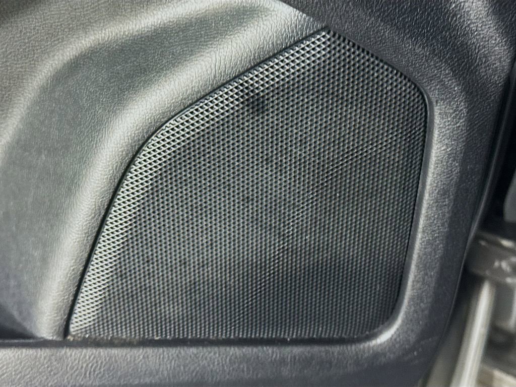 Used 2021 Ford Edge ST image 18